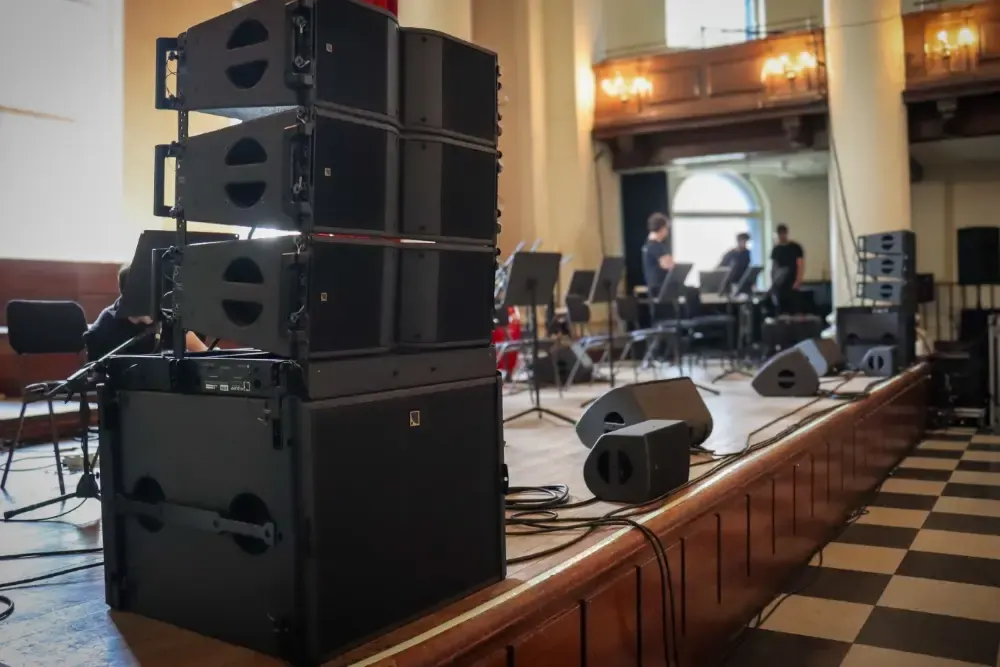 Line array and stage at Sinfonia Smith Square